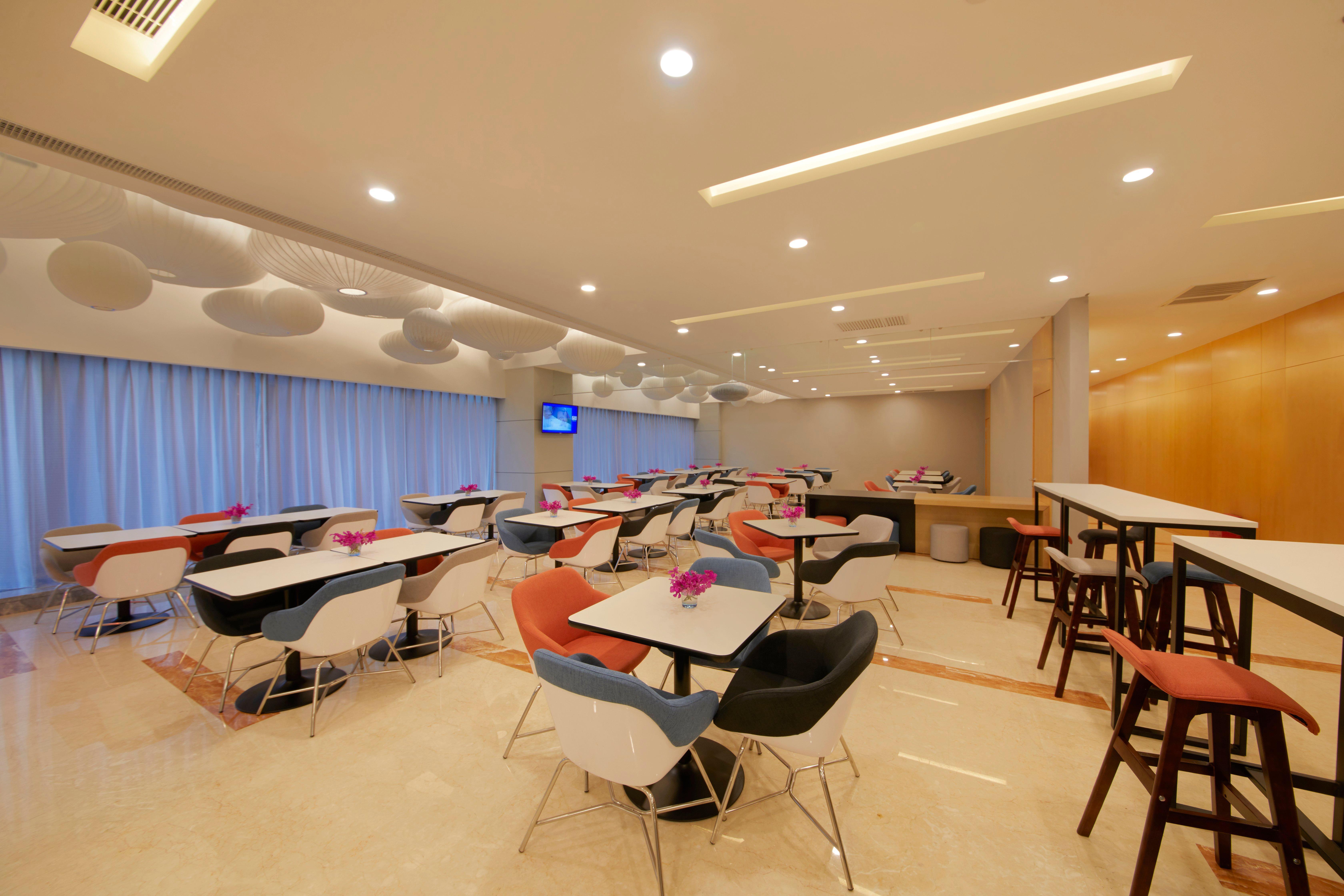 Holiday Inn Express Zhengzhou Zhengdong By Ihg エクステリア 写真