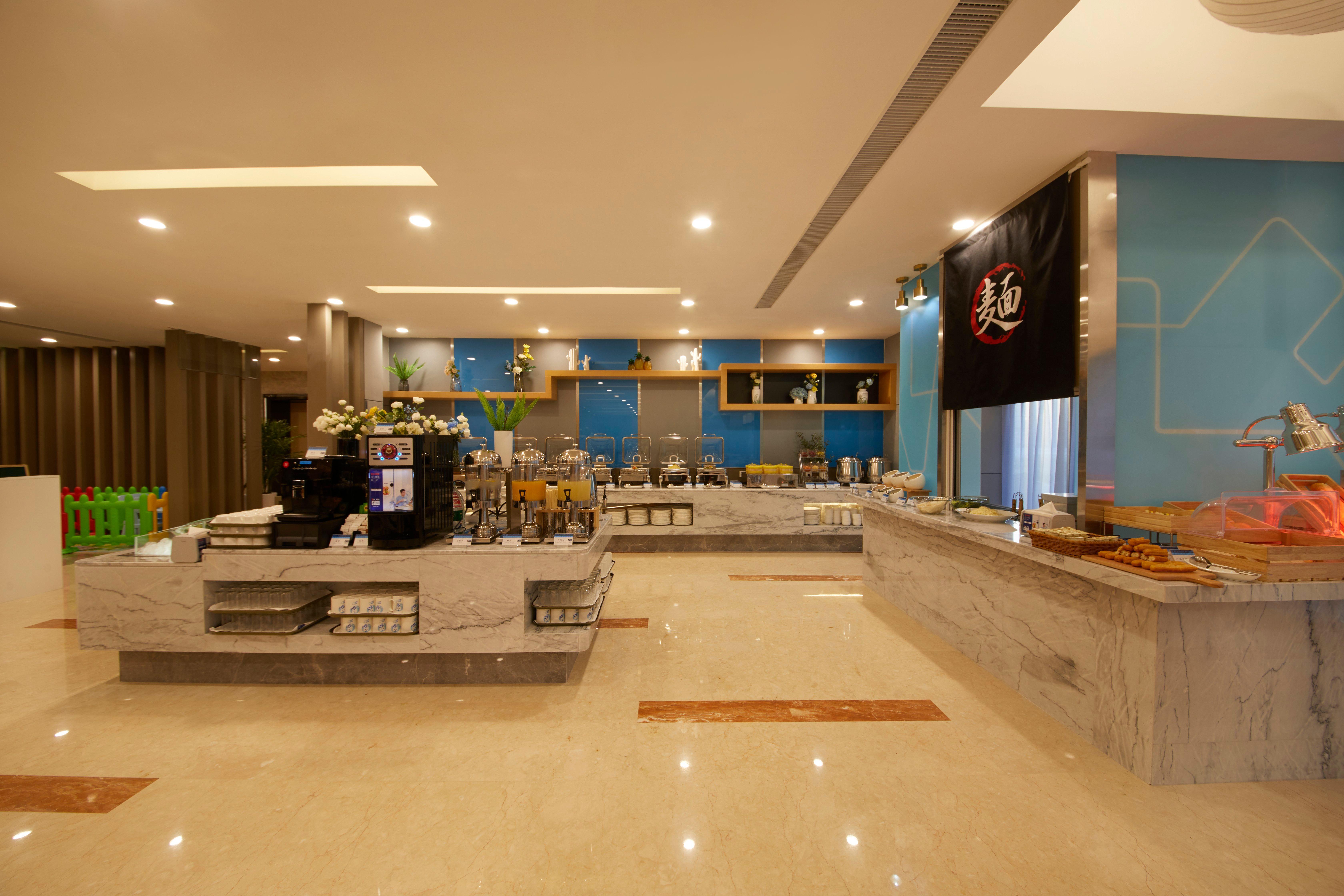 Holiday Inn Express Zhengzhou Zhengdong By Ihg エクステリア 写真