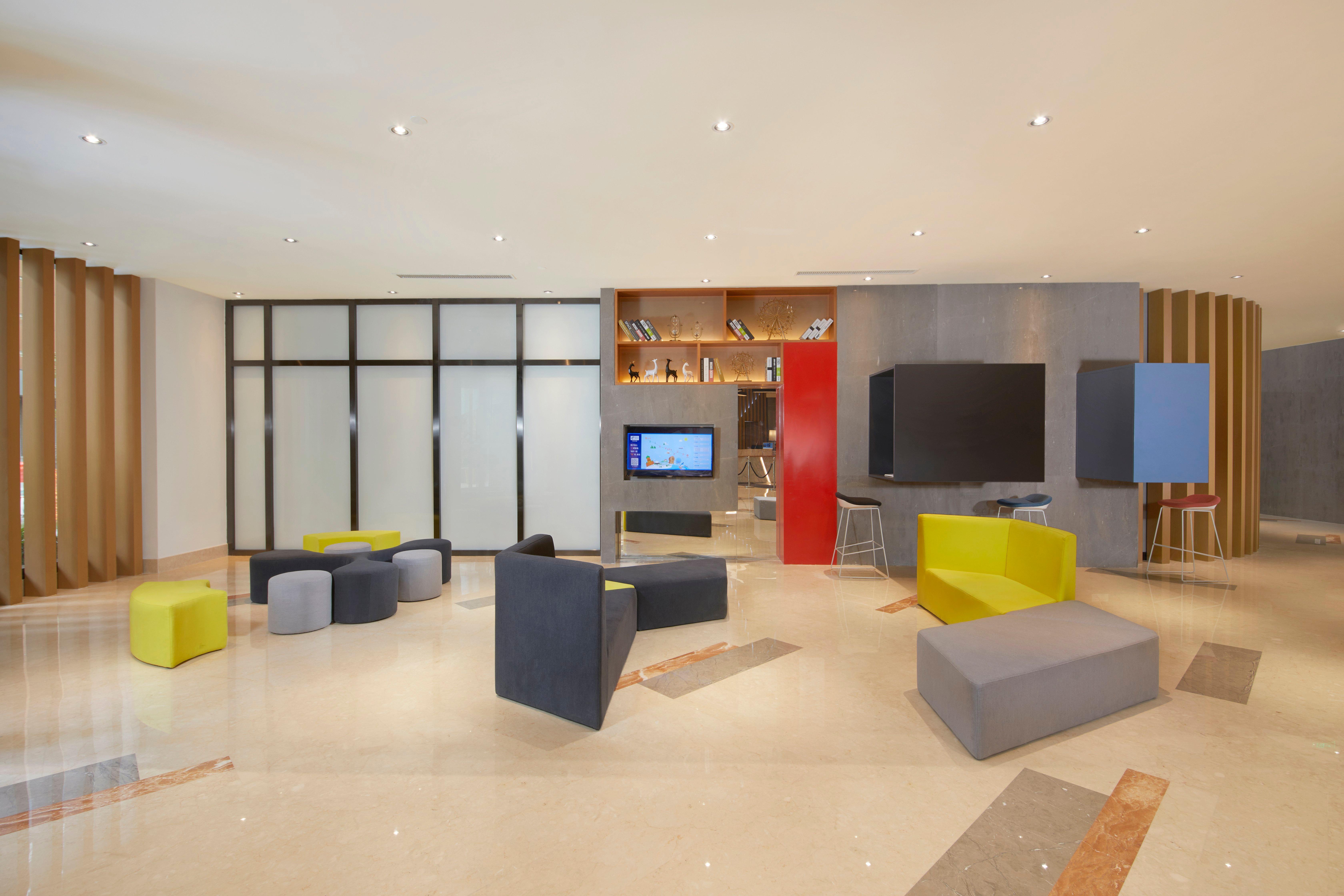 Holiday Inn Express Zhengzhou Zhengdong By Ihg エクステリア 写真