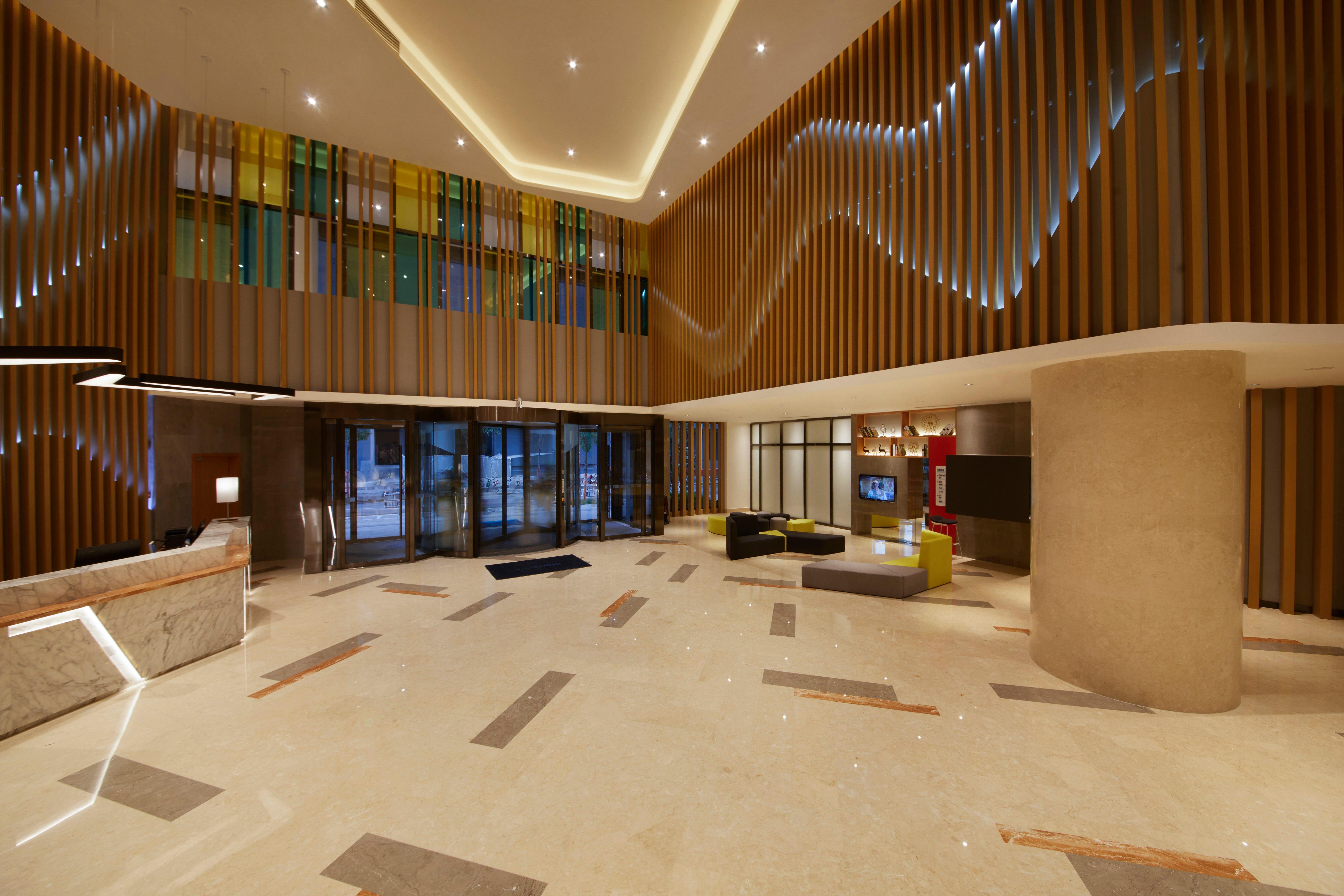 Holiday Inn Express Zhengzhou Zhengdong By Ihg エクステリア 写真