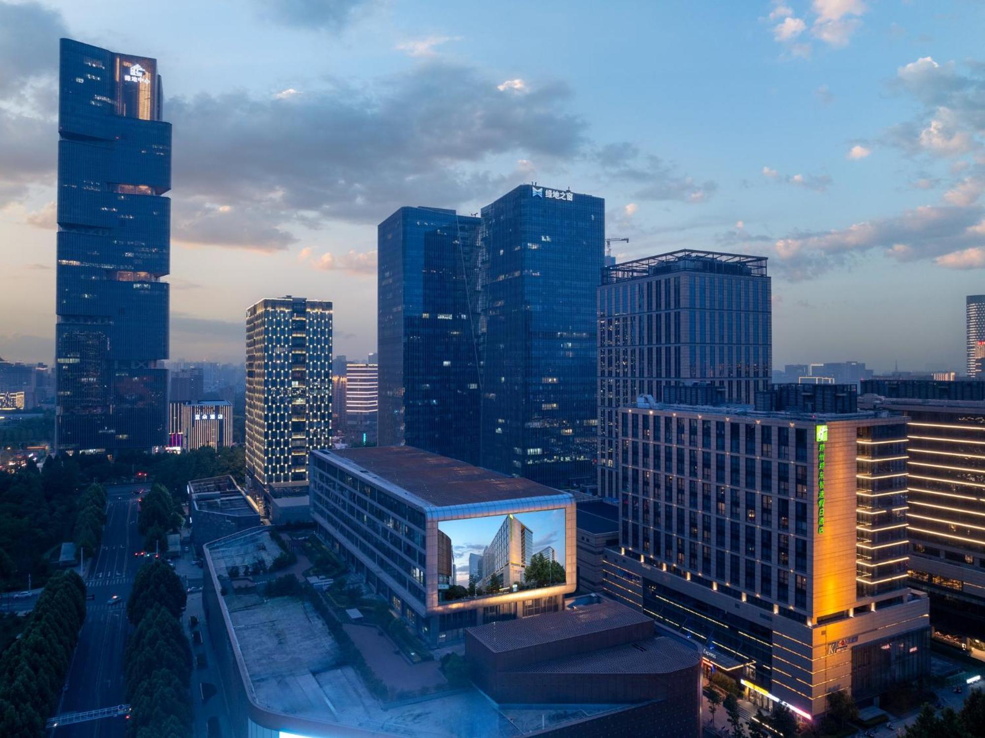 Holiday Inn Express Zhengzhou Zhengdong By Ihg エクステリア 写真
