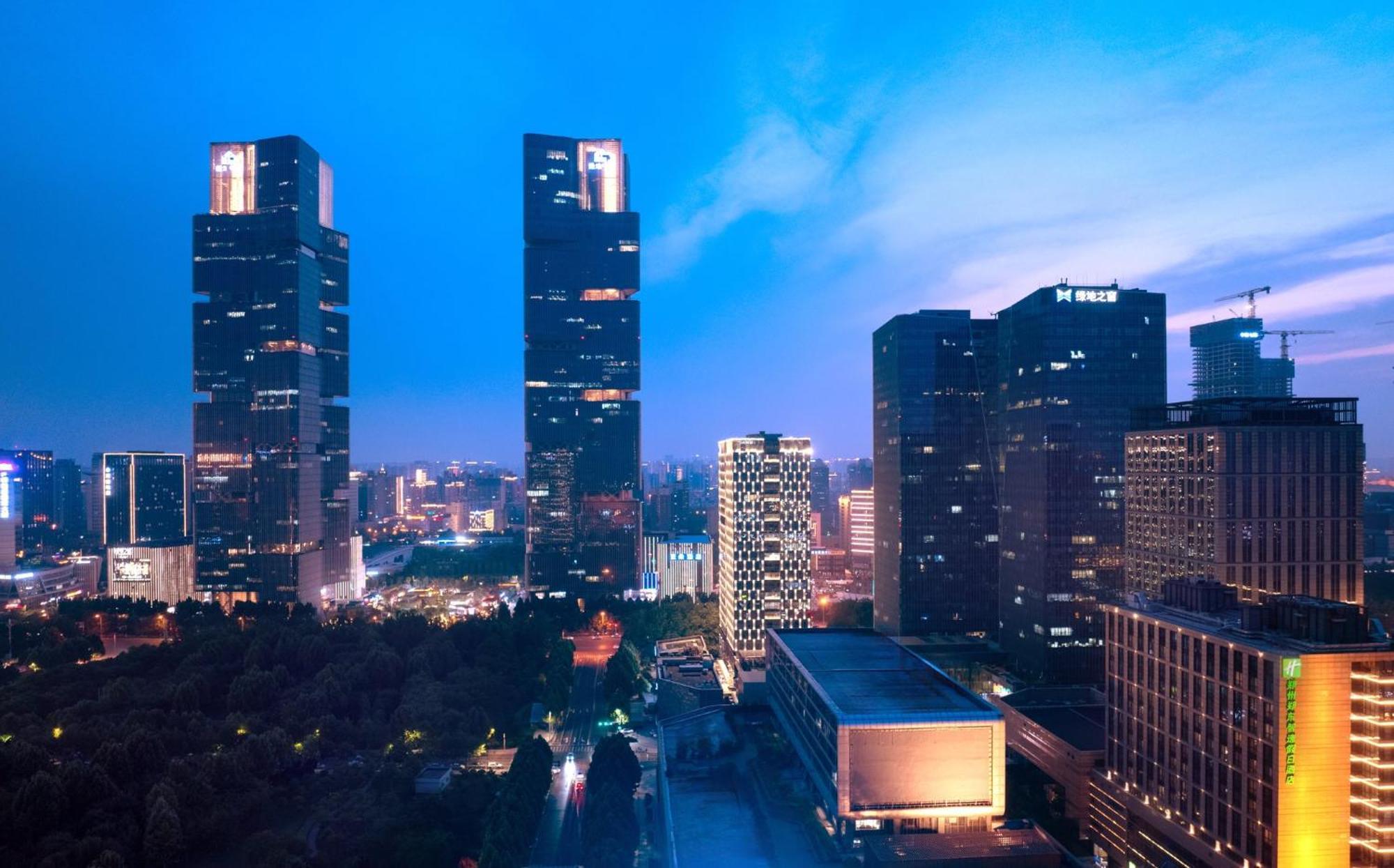 Holiday Inn Express Zhengzhou Zhengdong By Ihg エクステリア 写真