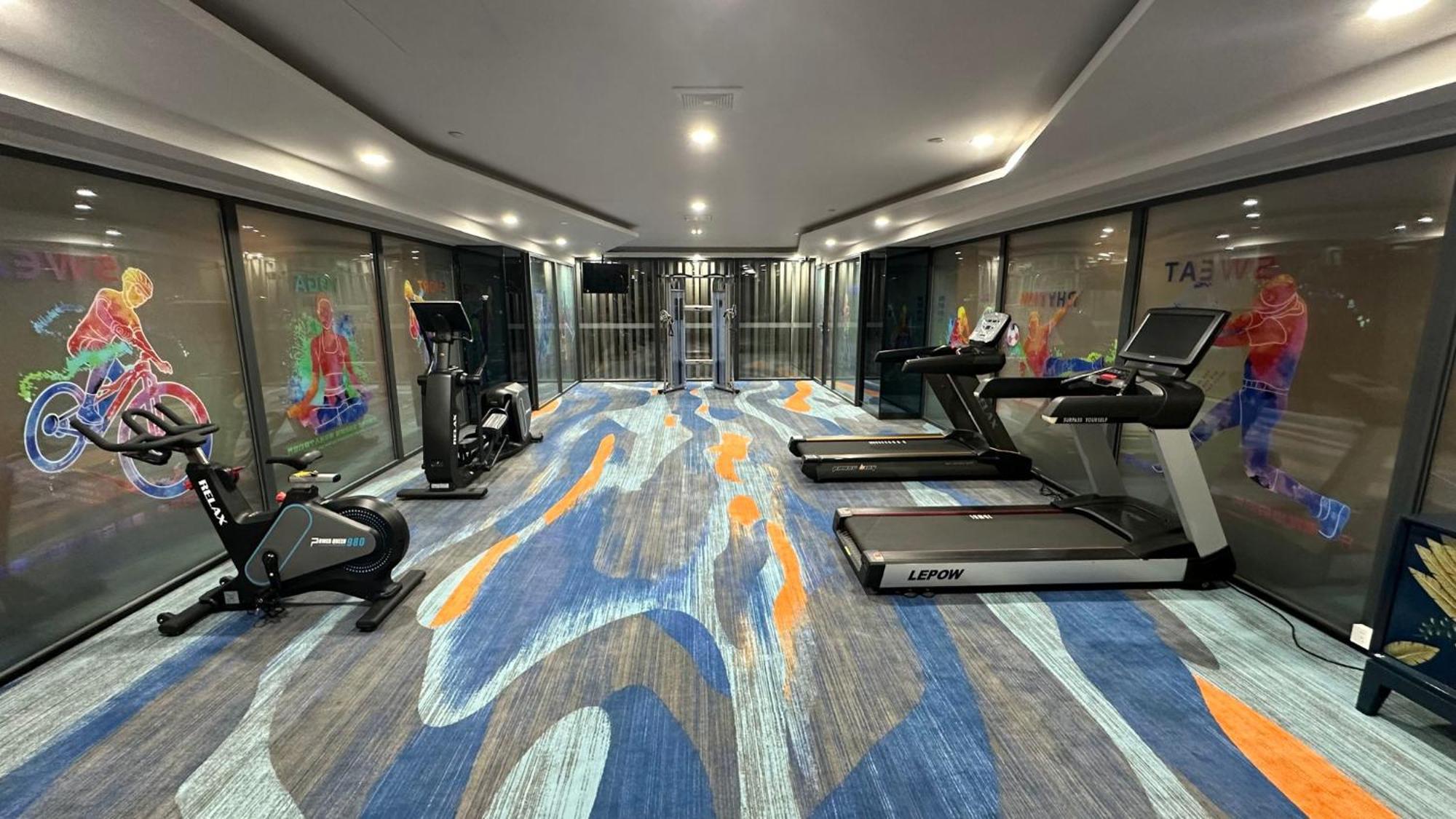 Holiday Inn Express Zhengzhou Zhengdong By Ihg エクステリア 写真
