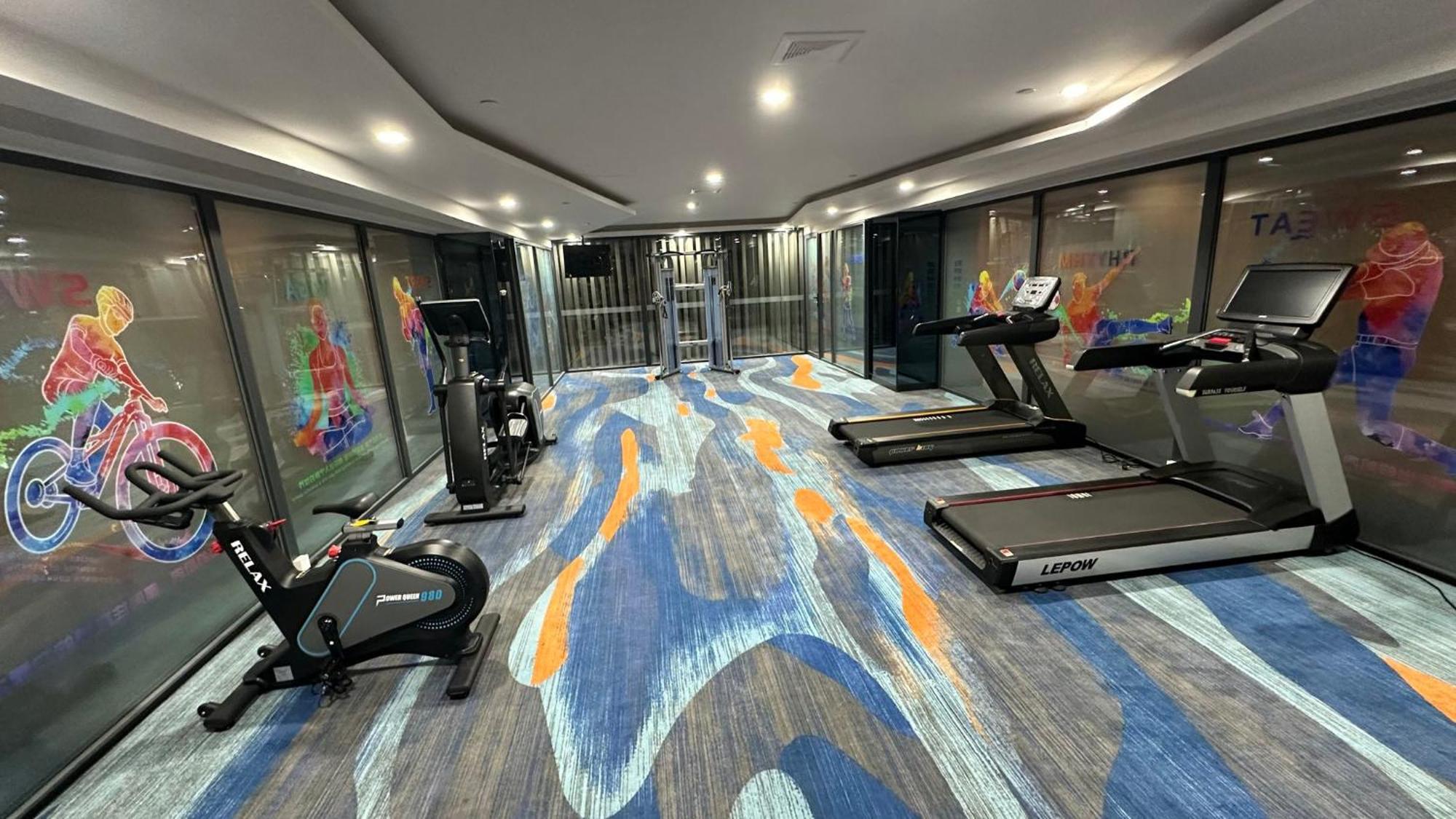 Holiday Inn Express Zhengzhou Zhengdong By Ihg エクステリア 写真