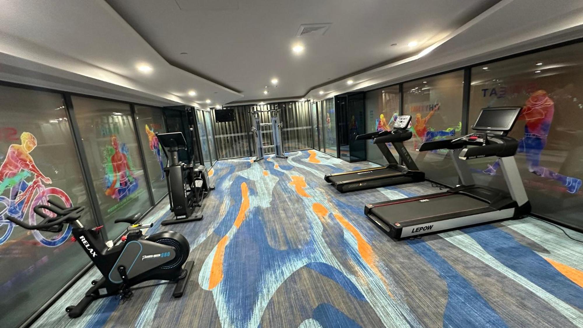 Holiday Inn Express Zhengzhou Zhengdong By Ihg エクステリア 写真